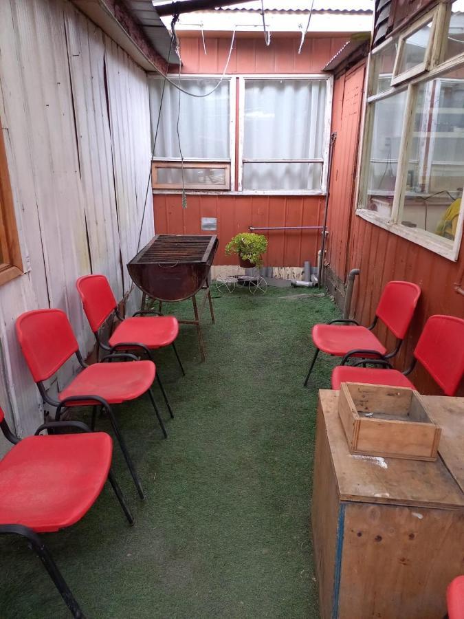 Hostal Hellen Puerto Natales Exterior photo